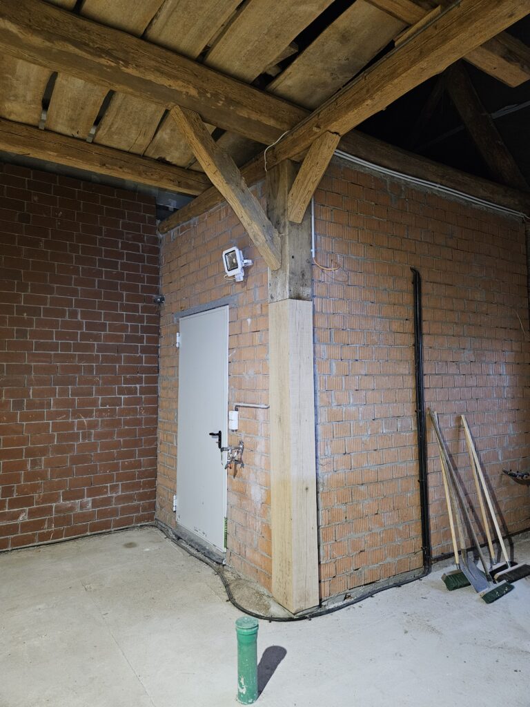 Eckpfosten teilersetzt