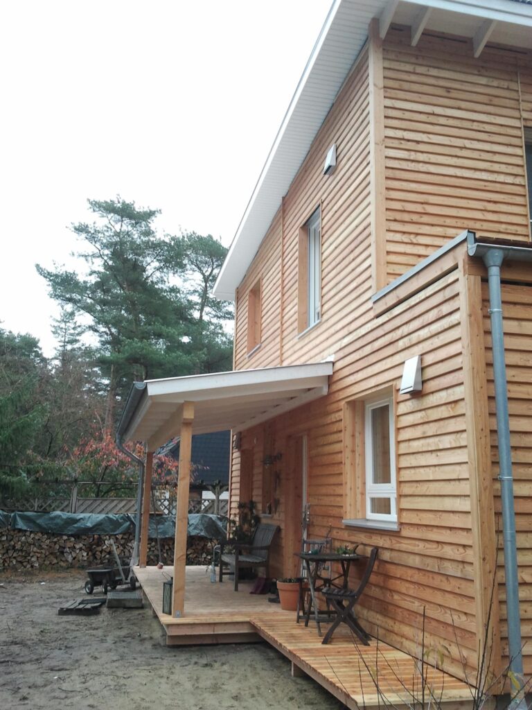 Einfamilienhaus Eingangsüberdachung