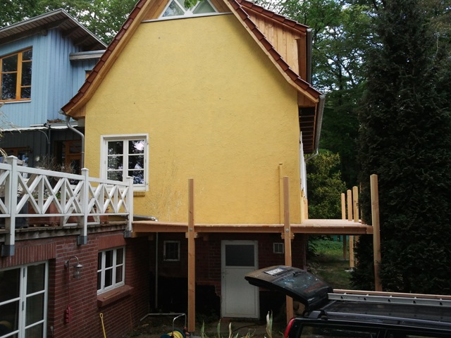 Freisitz Terrassenanschluß im Bau Freisitz Terrassenanschluß im Bau