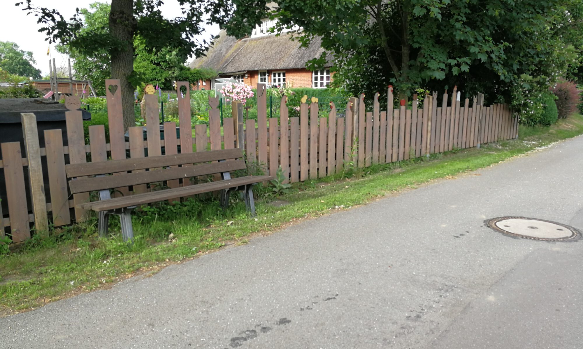 Zaun zu den Hühnern