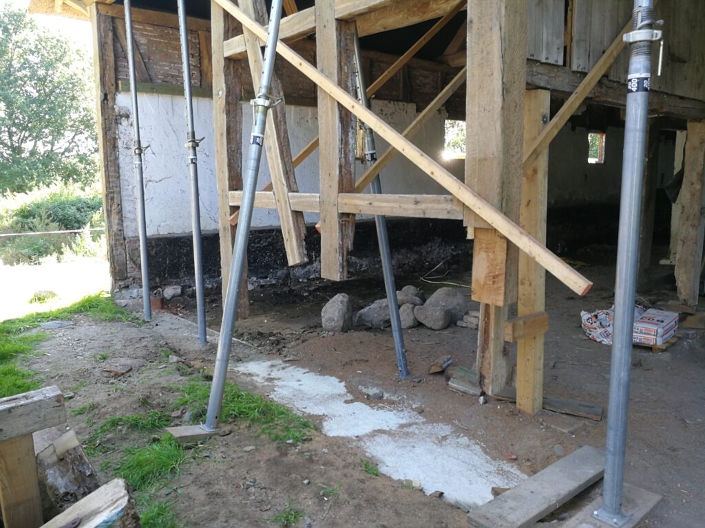 Fachwerkgiebel Pfosten sanieren