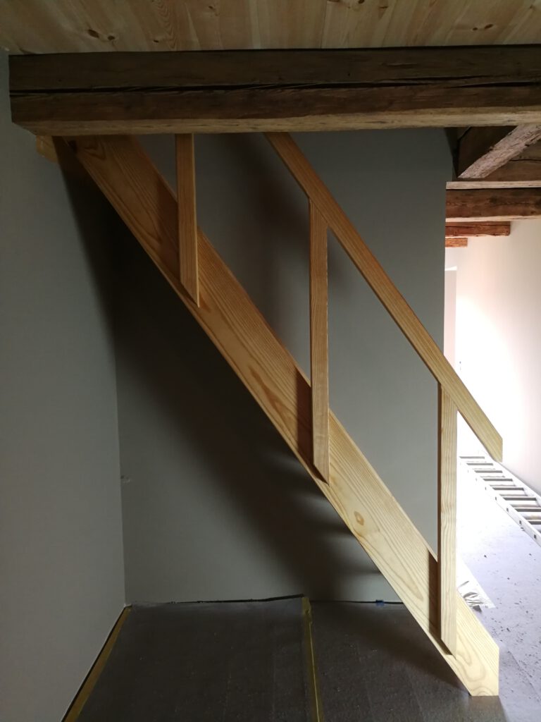 Treppe zum Spitzboden